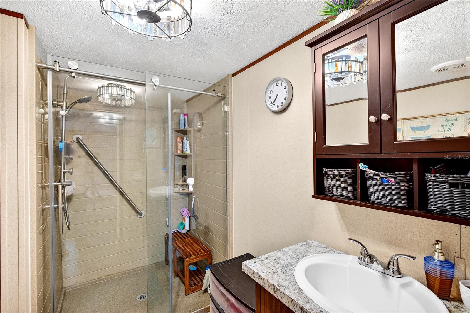 Image 21 of 34 For 15068 105th Avenue