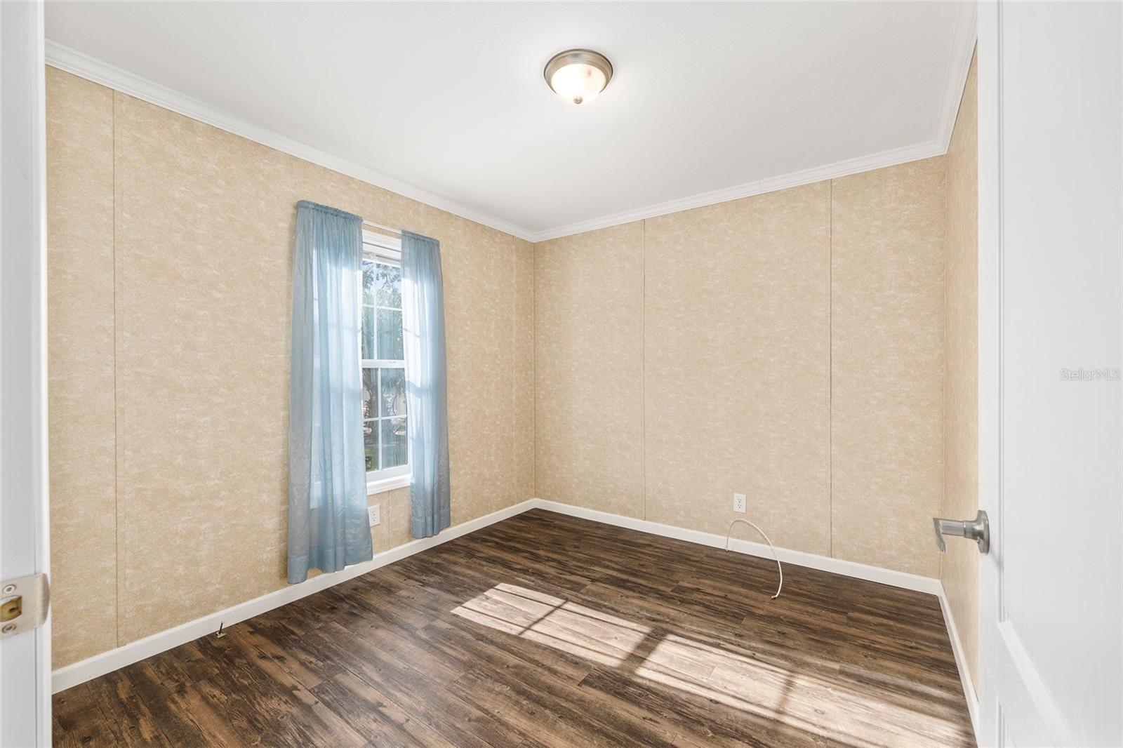 Image 31 of 69 For 320 64th Avenue