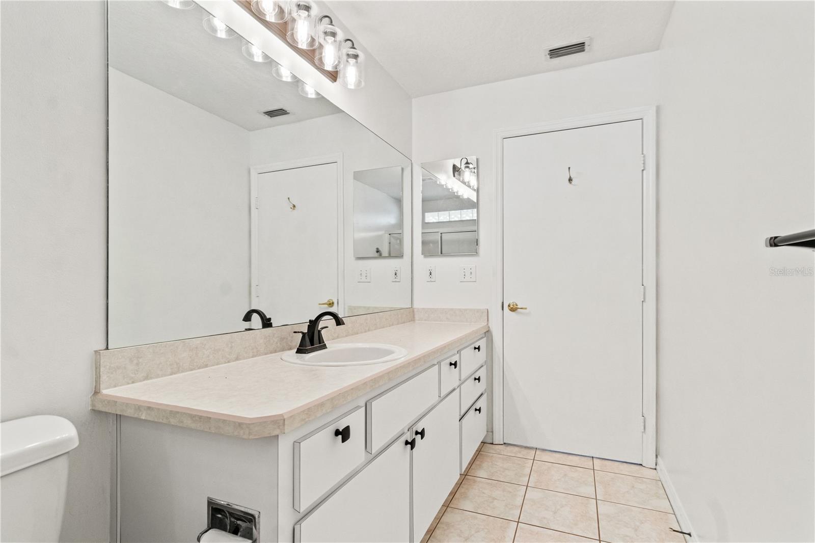 Image 42 of 71 For 6758 114th Street Road