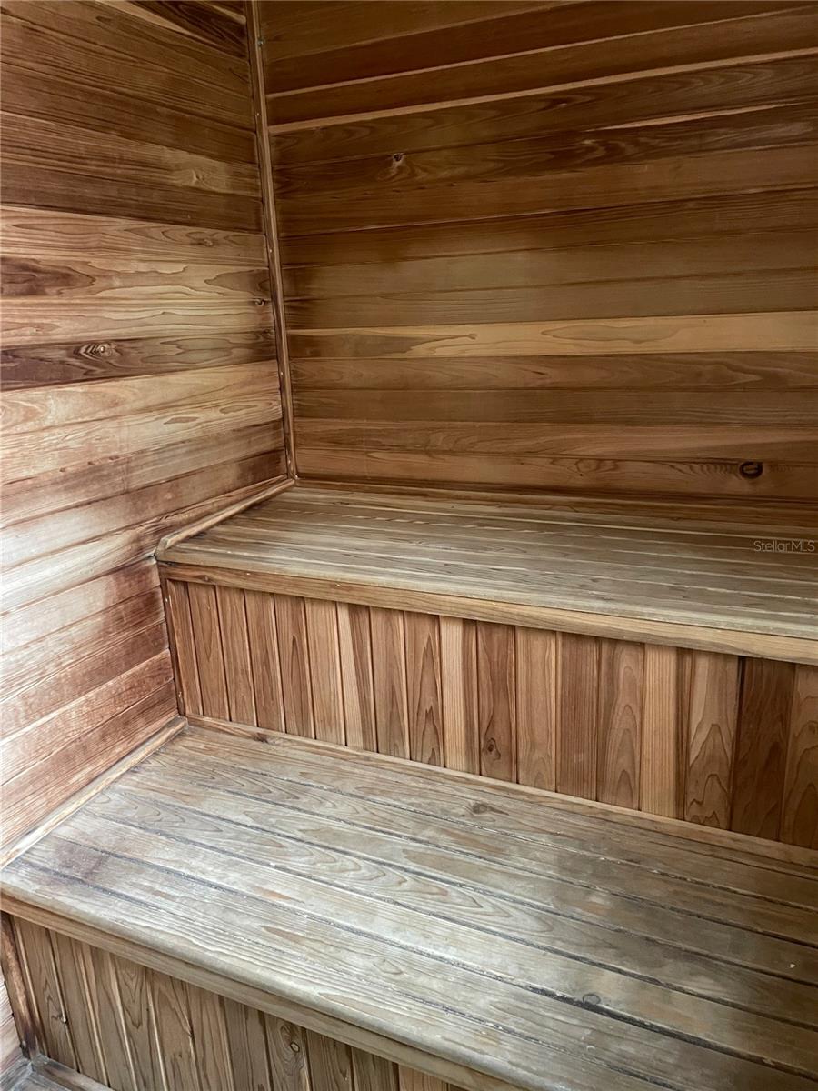 Image 16 of 21 For 3175 102nd Avenue Road