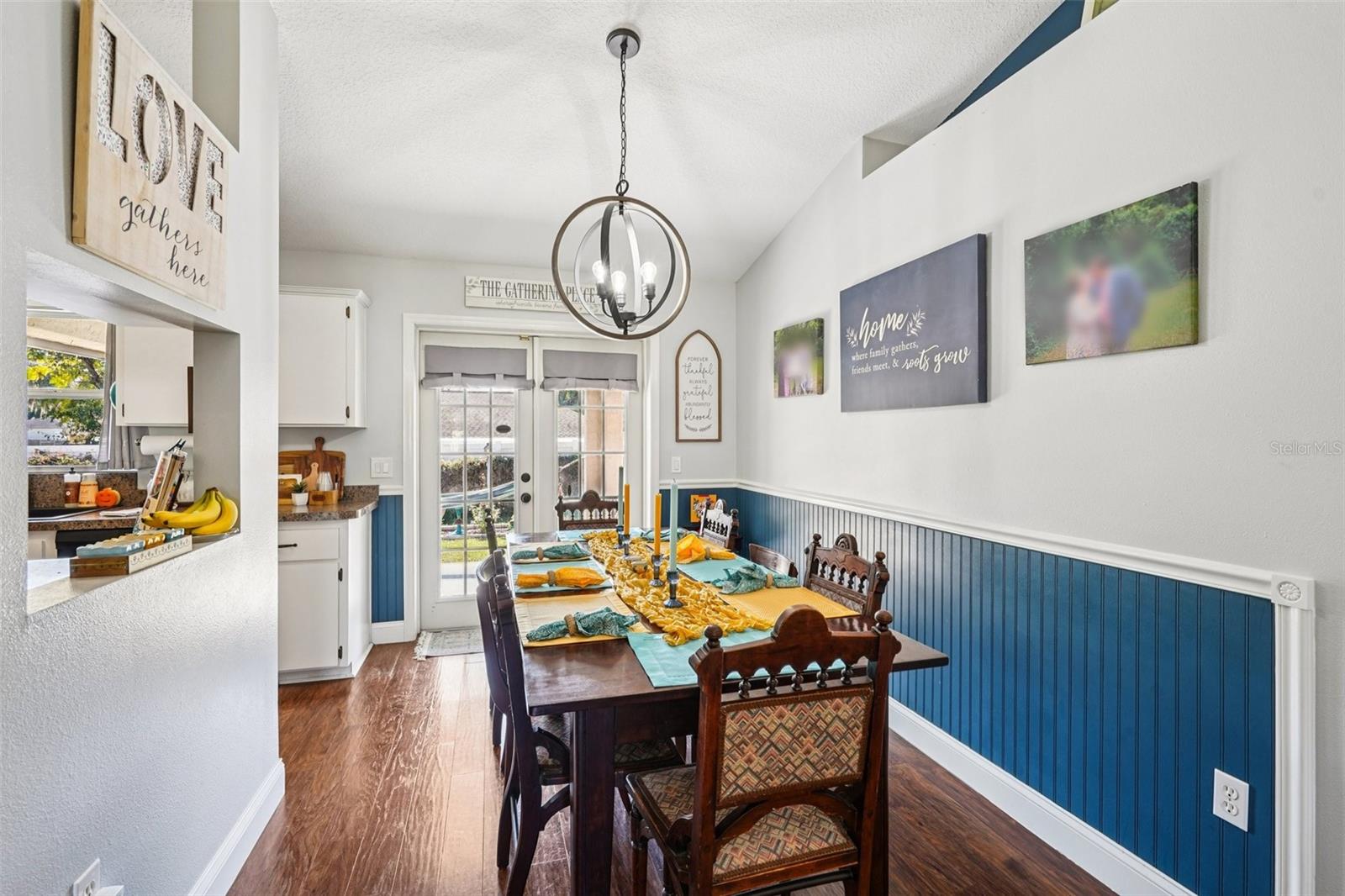 Image 11 of 29 For 812 Ridge Avenue