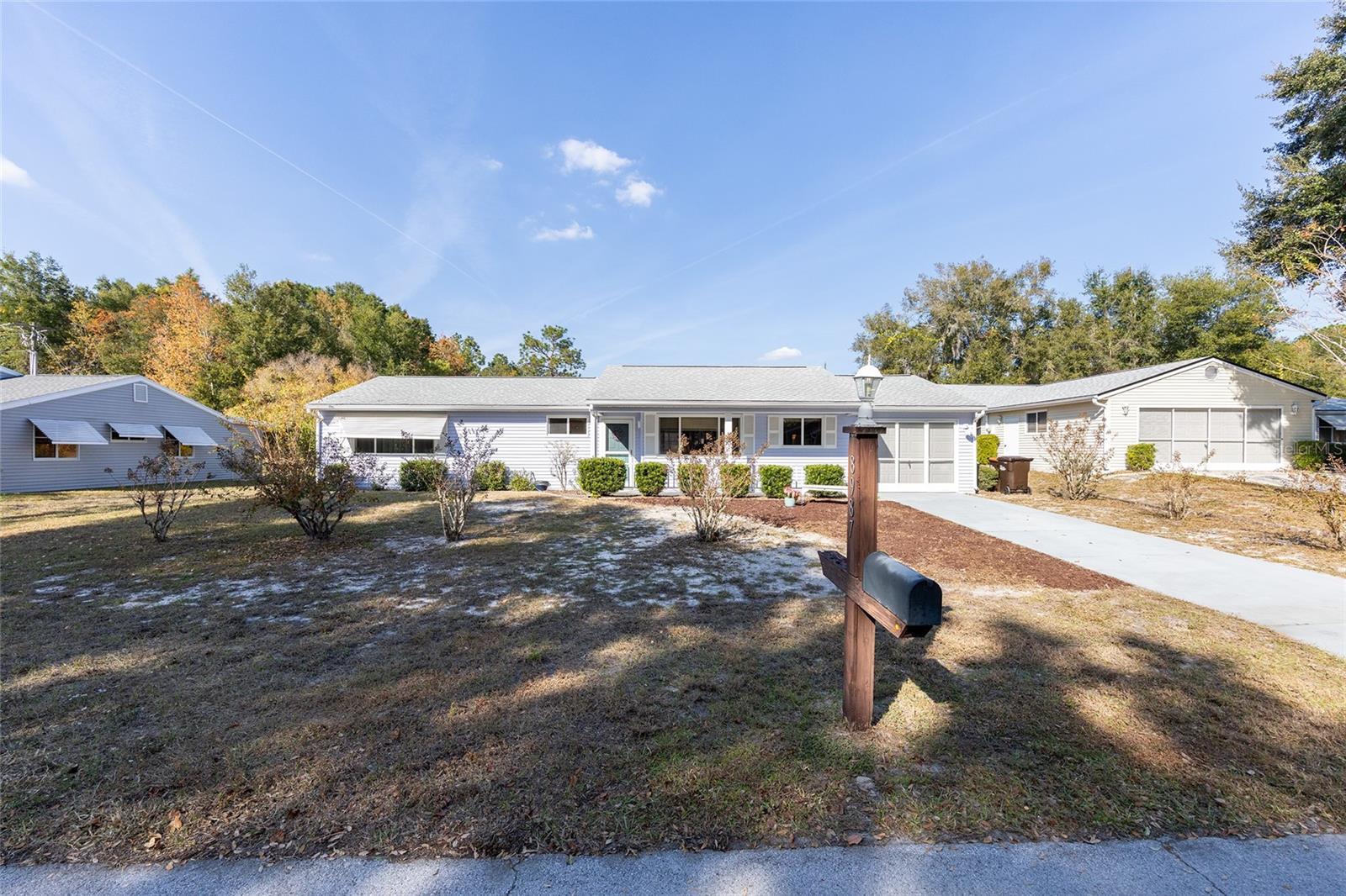 Image 4 of 38 For 8987 108th Place