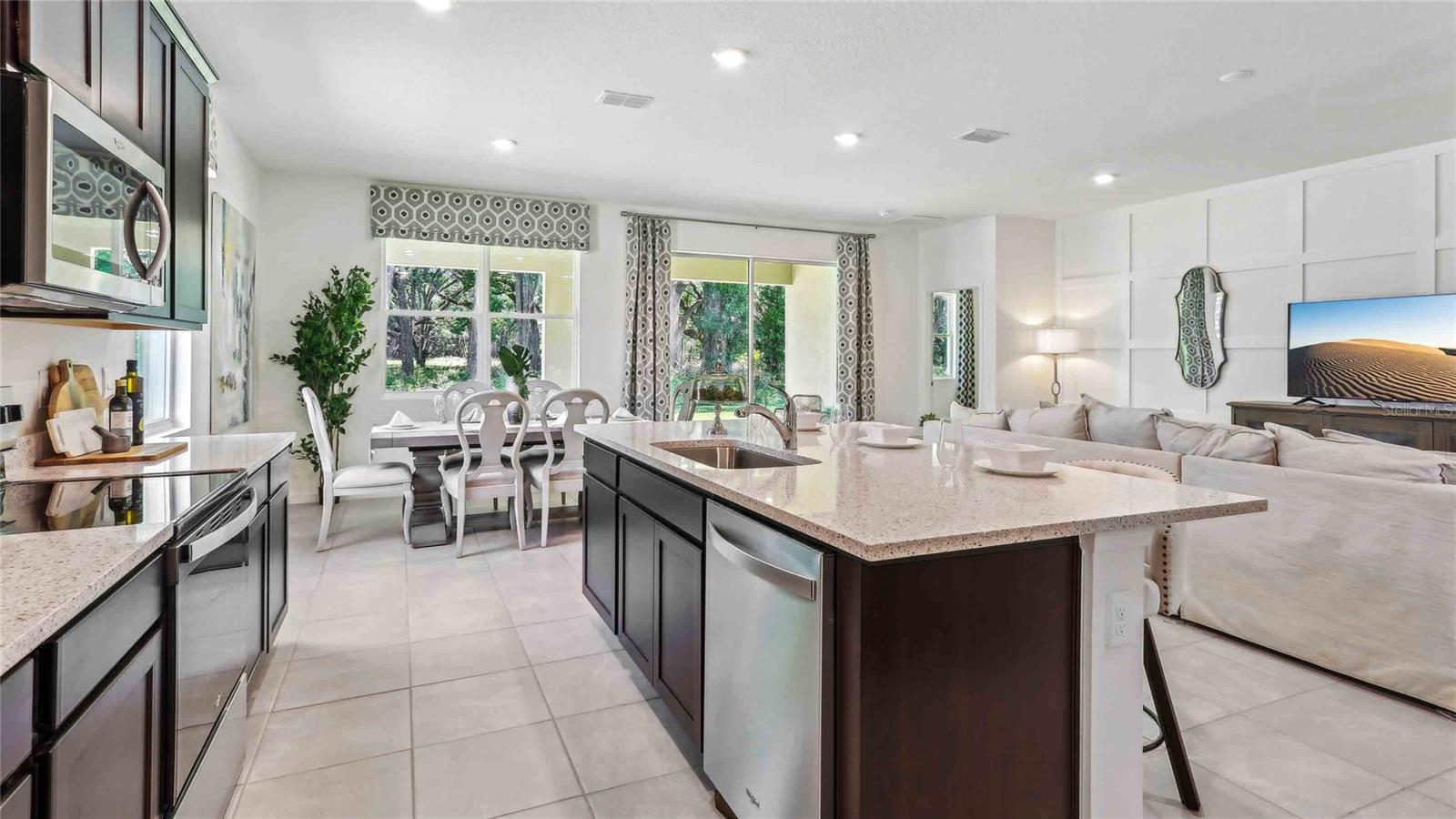 Image 6 of 25 For 8775 Pinecrest Trail