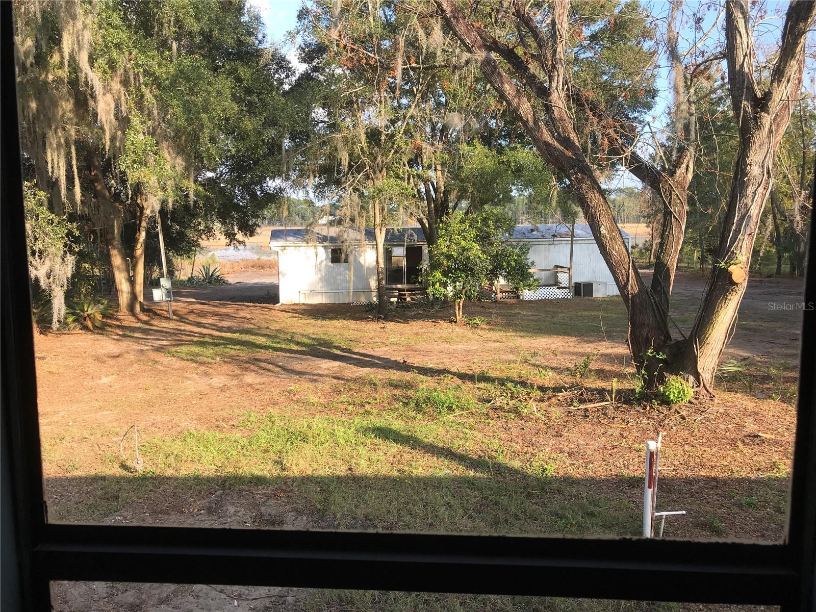 Image 28 of 43 For 11821 123rd Avenue