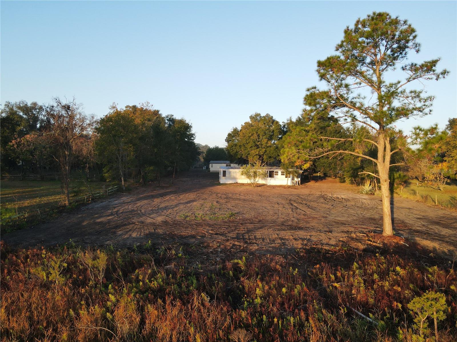 Image 4 of 43 For 11821 123rd Avenue