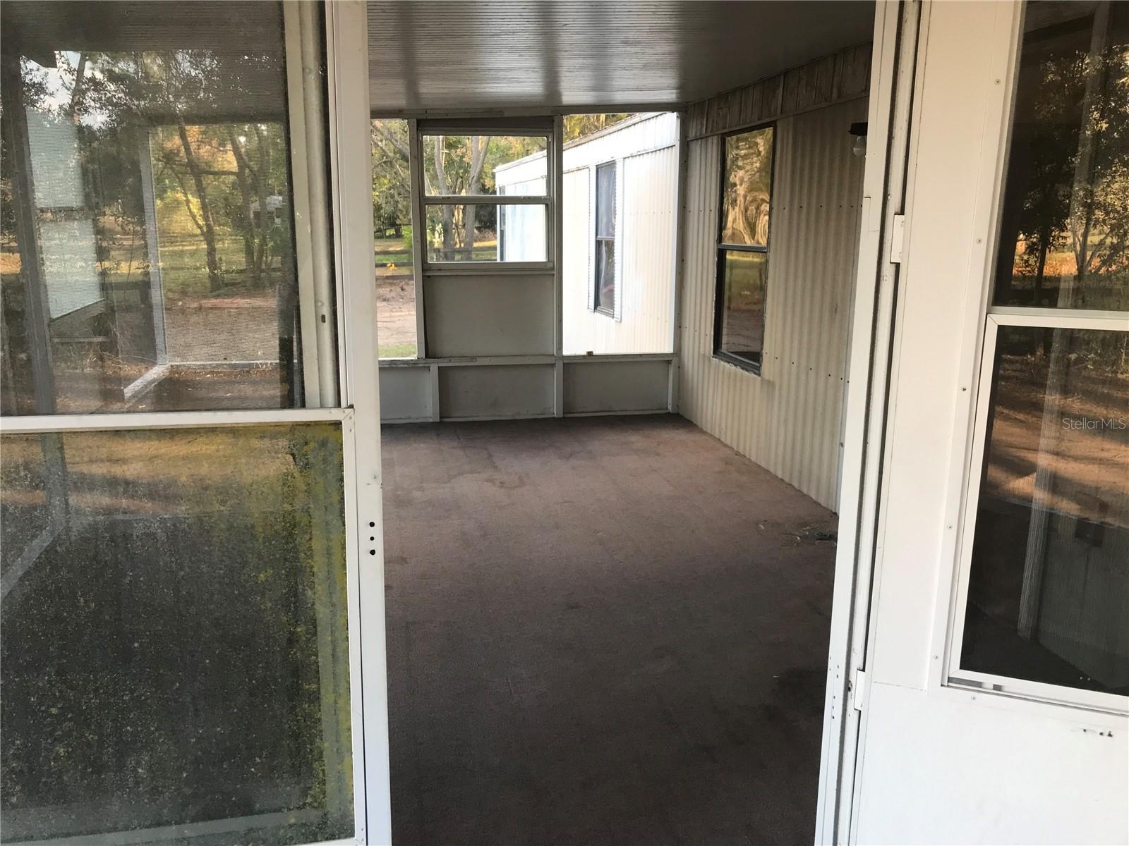 Image 42 of 43 For 11821 123rd Avenue