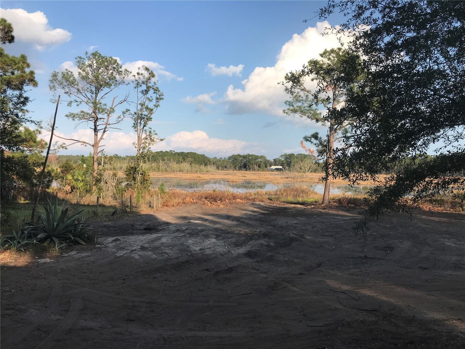 Image 9 of 43 For 11821 123rd Avenue