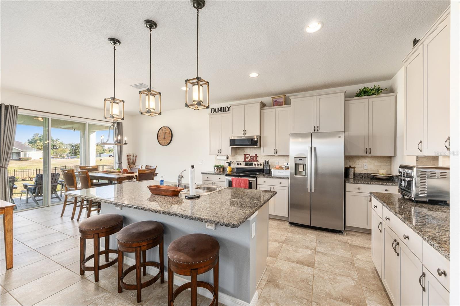 Image 14 of 69 For 5655 50th Avenue