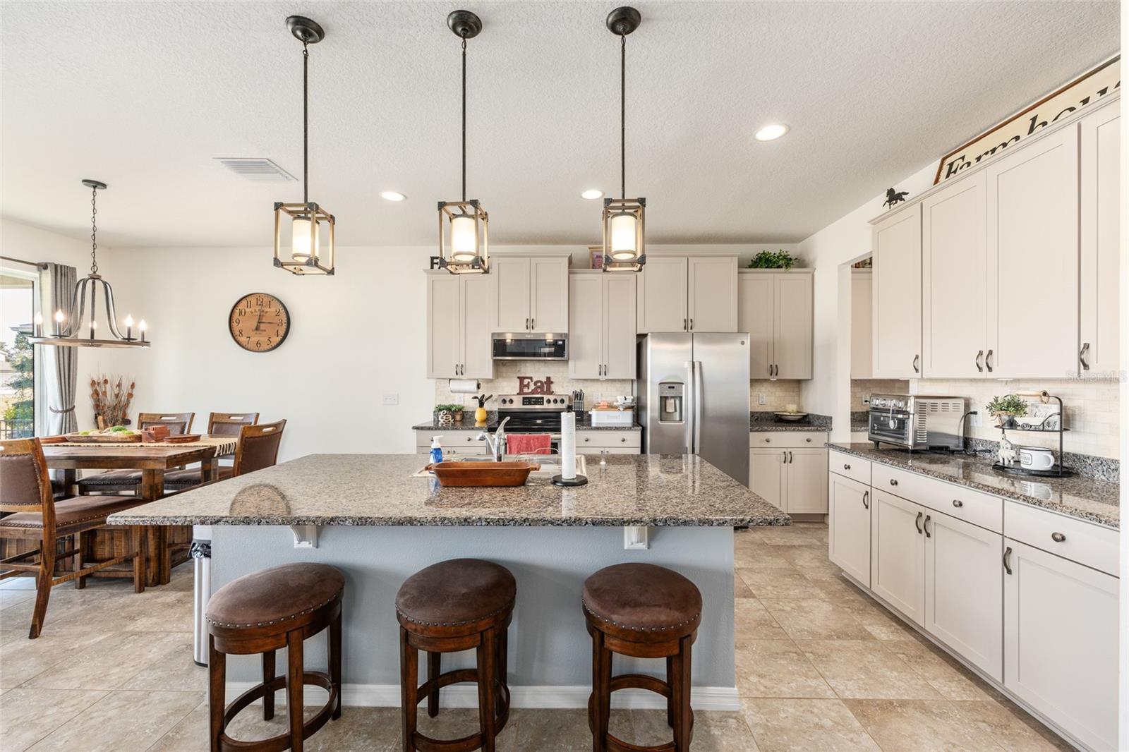 Image 15 of 69 For 5655 50th Avenue