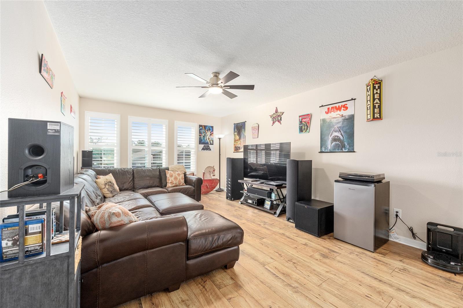 Image 28 of 69 For 5655 50th Avenue