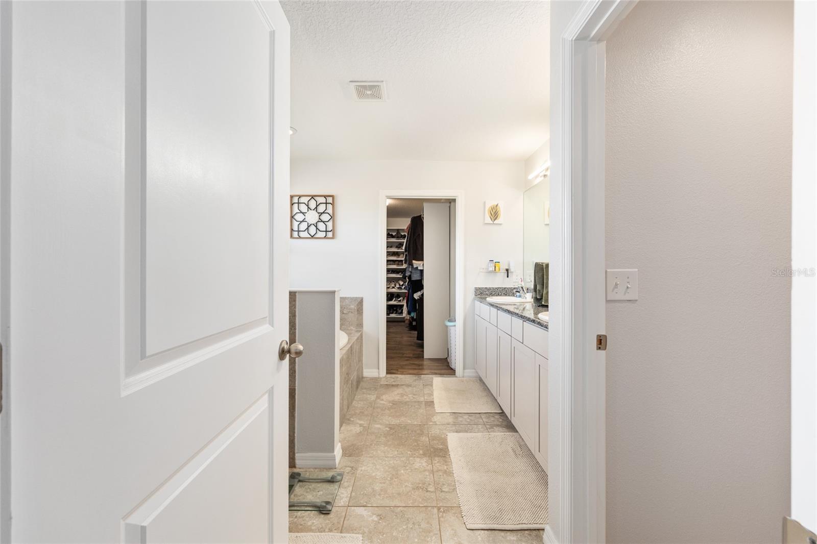 Image 34 of 69 For 5655 50th Avenue