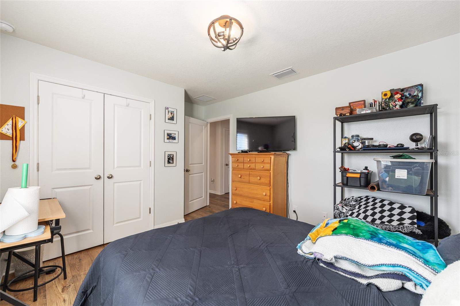 Image 41 of 69 For 5655 50th Avenue