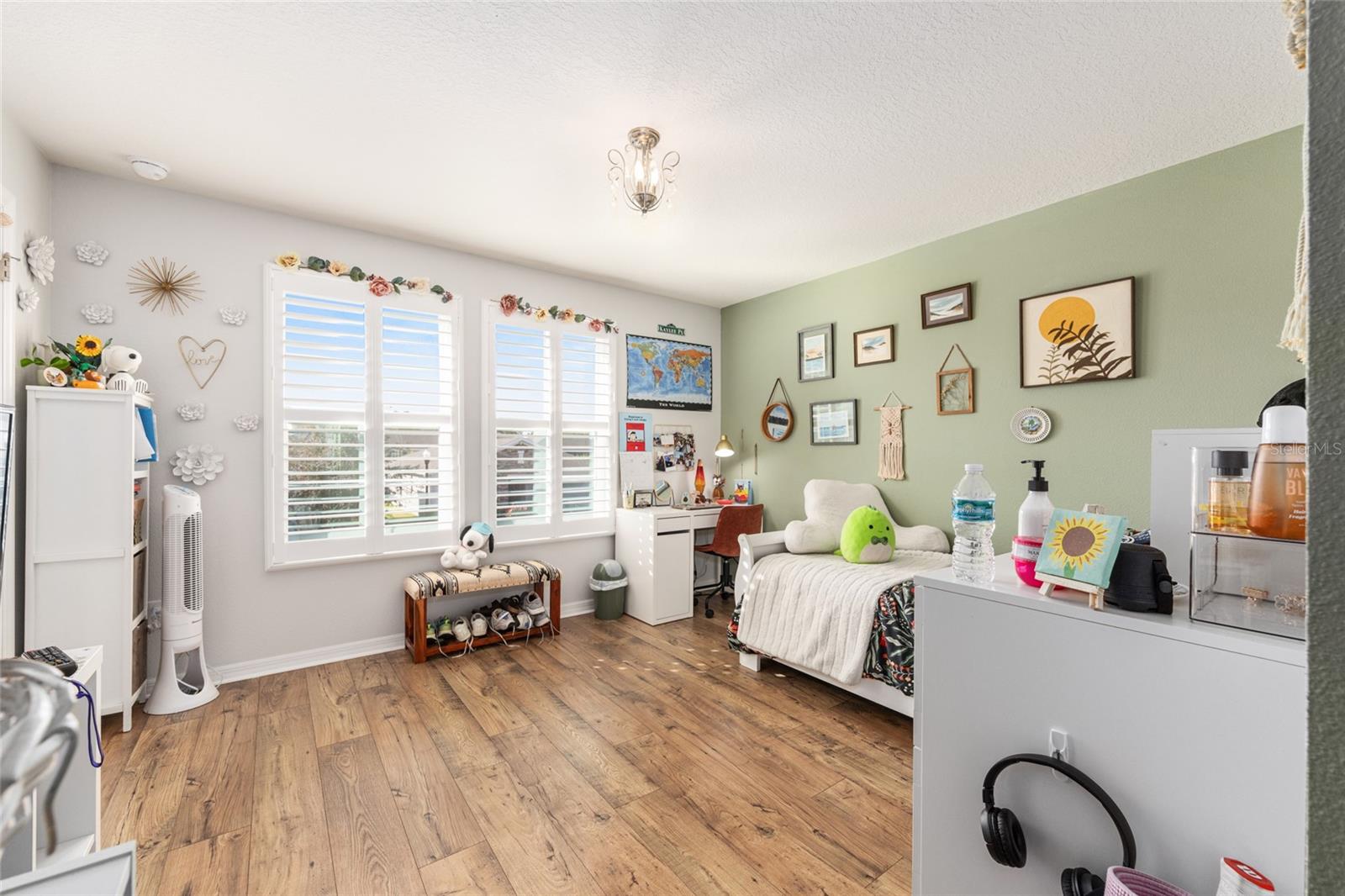 Image 43 of 69 For 5655 50th Avenue