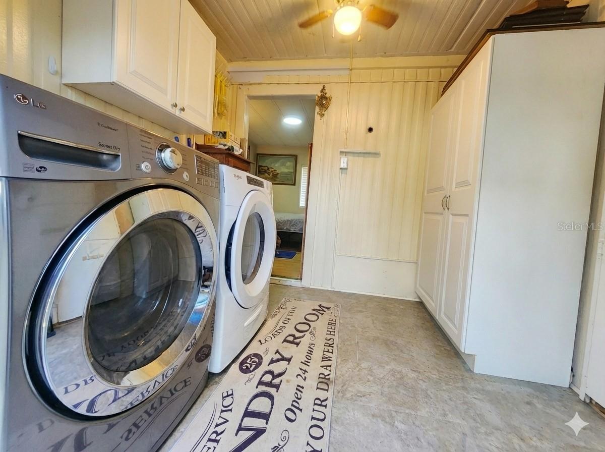 Image 8 of 14 For 16461 141st Avenue