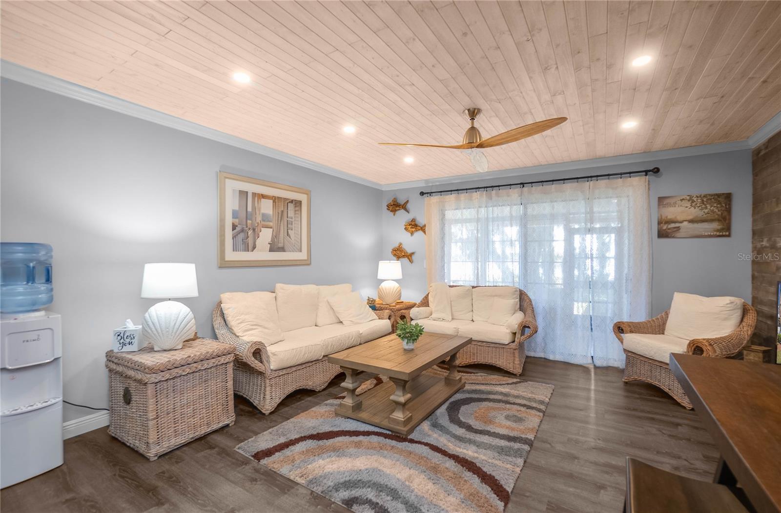 Image 16 of 56 For 922 Pritchard Island Road