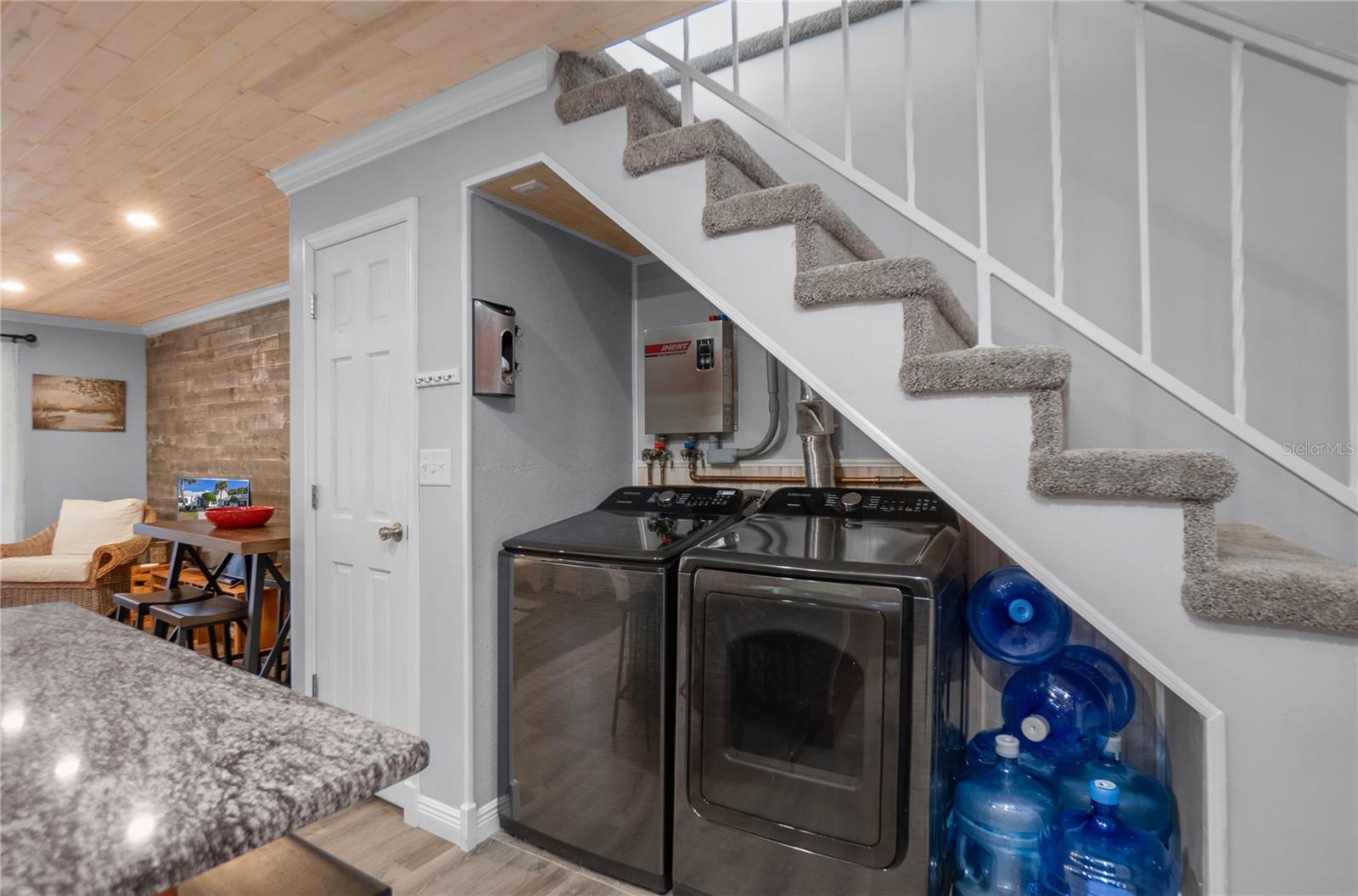 Image 19 of 56 For 922 Pritchard Island Road