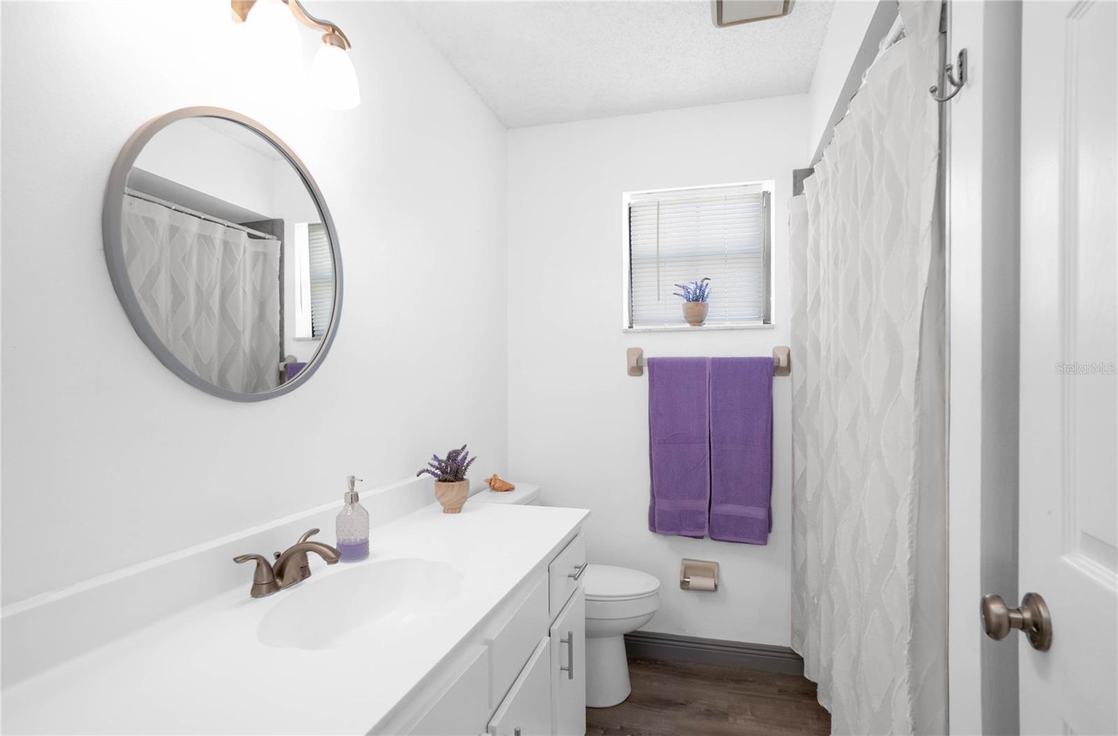 Image 26 of 56 For 922 Pritchard Island Road