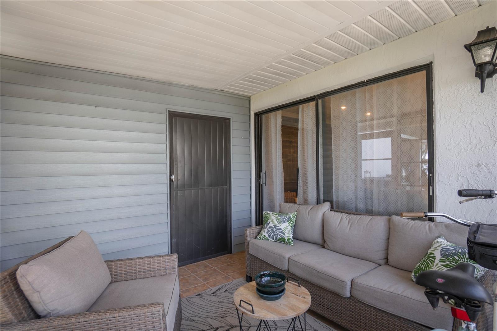 Image 28 of 56 For 922 Pritchard Island Road