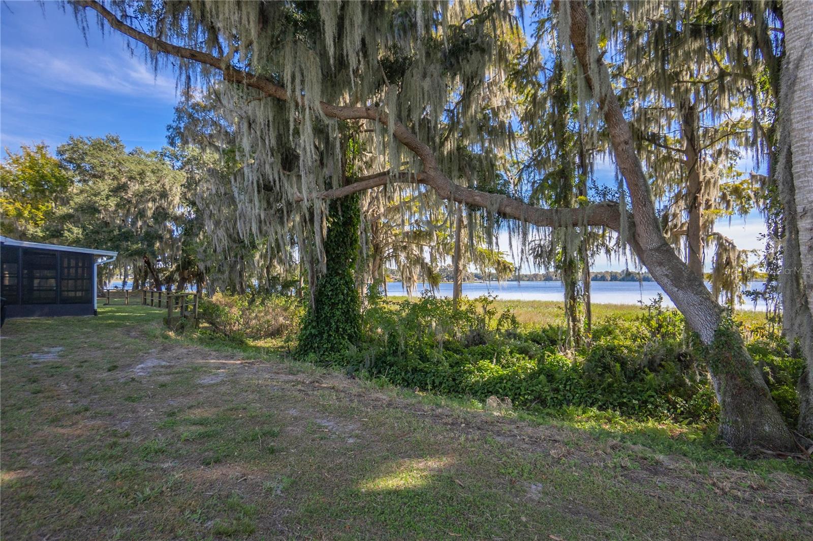 Image 32 of 56 For 922 Pritchard Island Road