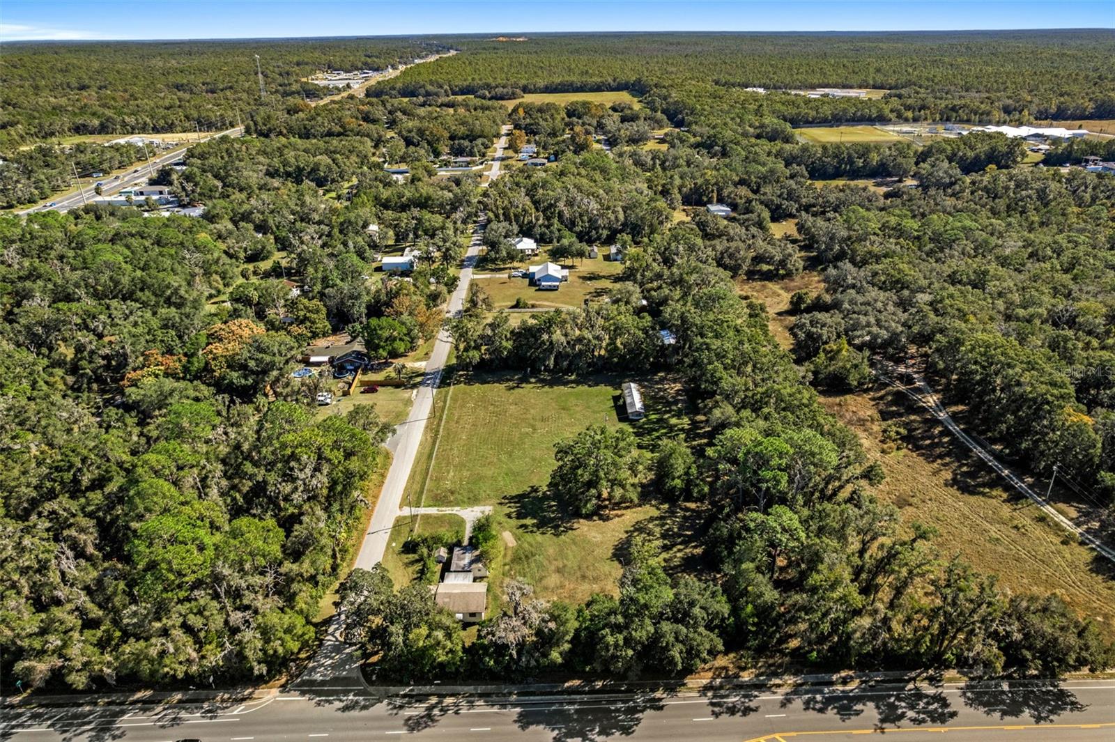 Listing photo id 3 for 3228 & 3164 Laurel Street