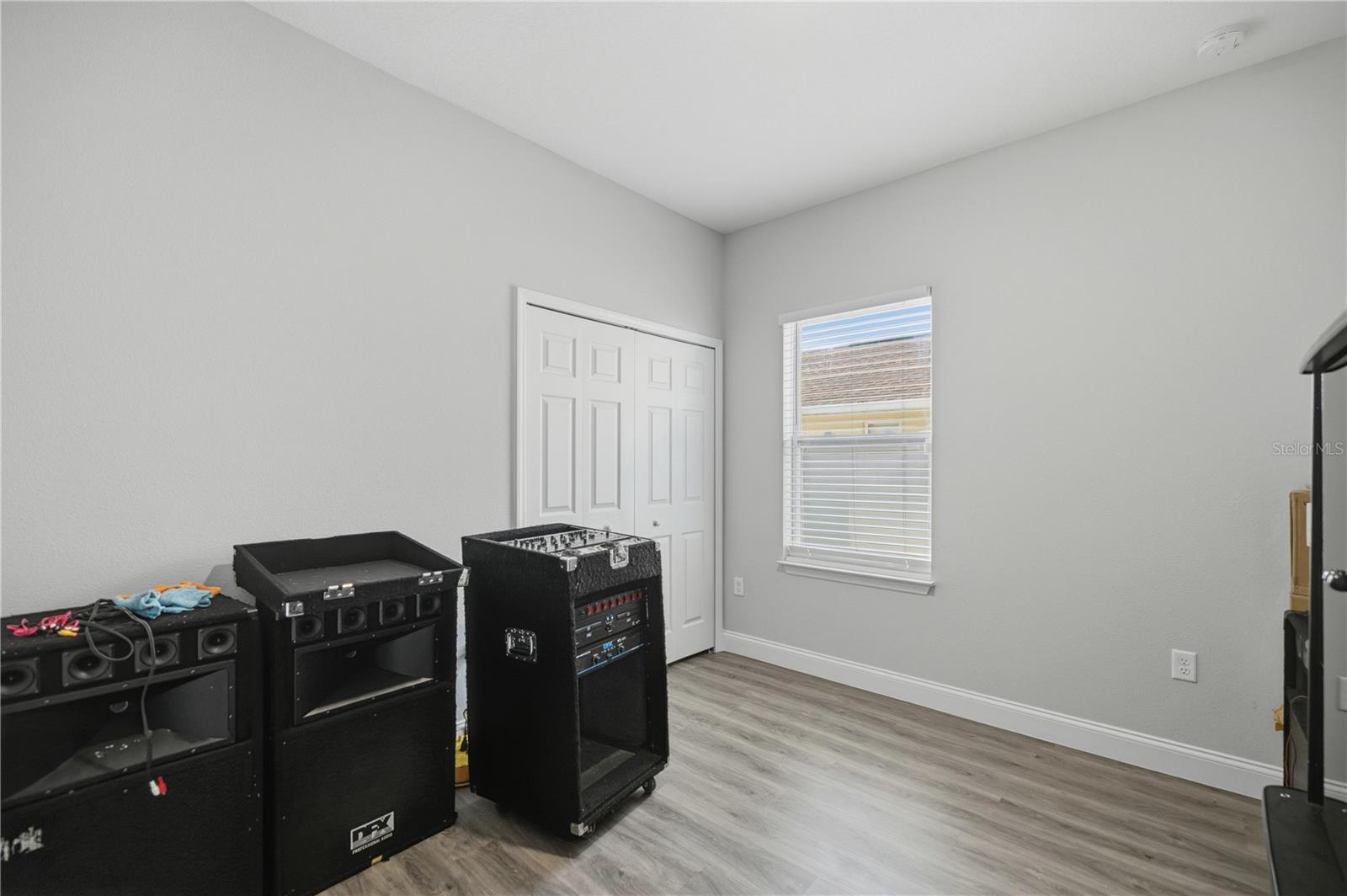 Image 14 of 32 For 5171 157th Street