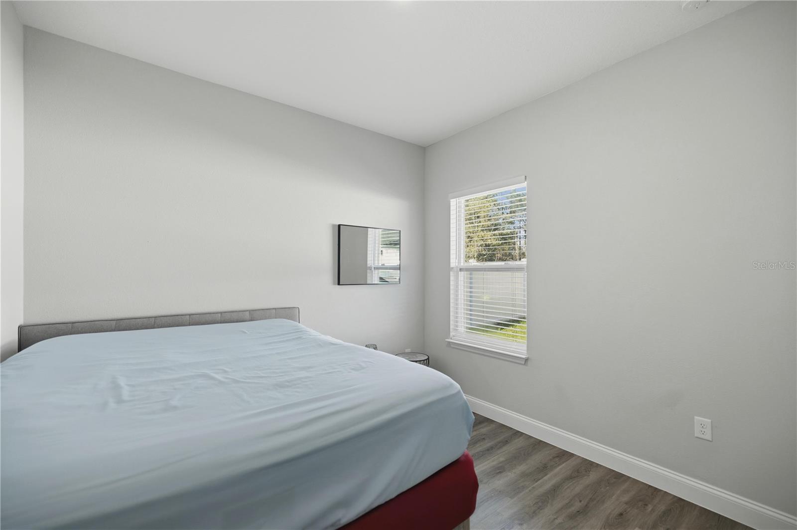 Image 9 of 32 For 5171 157th Street