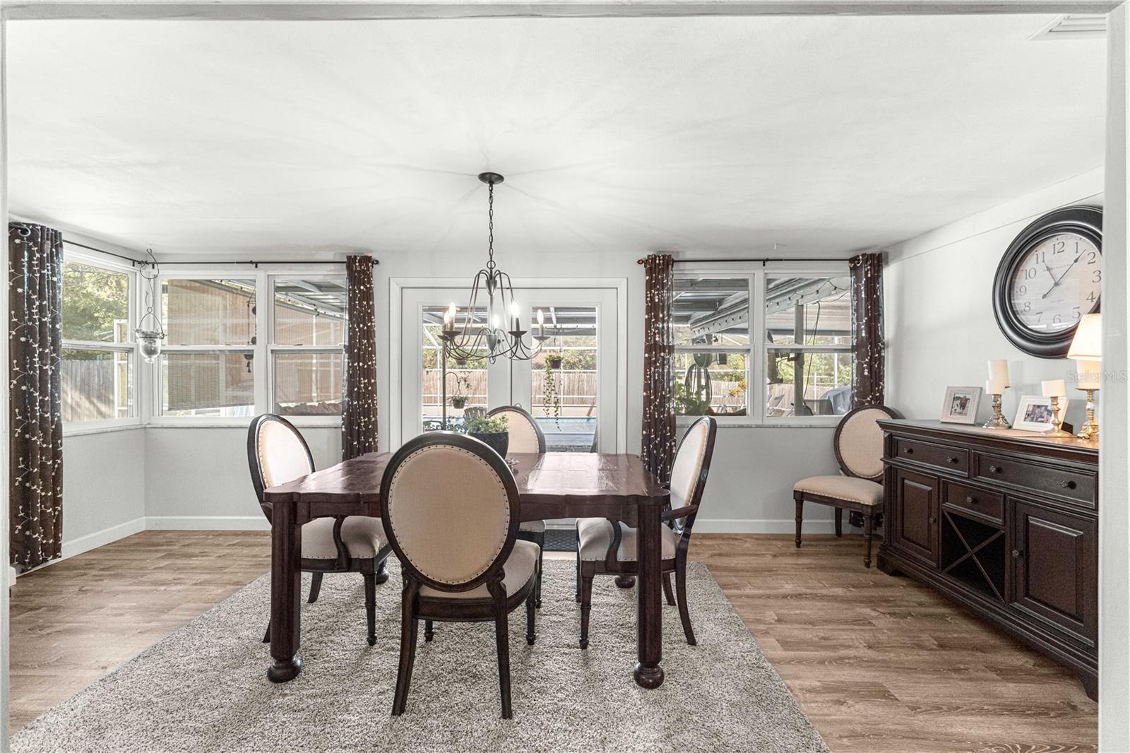 Image 24 of 51 For 6401 Holly Street