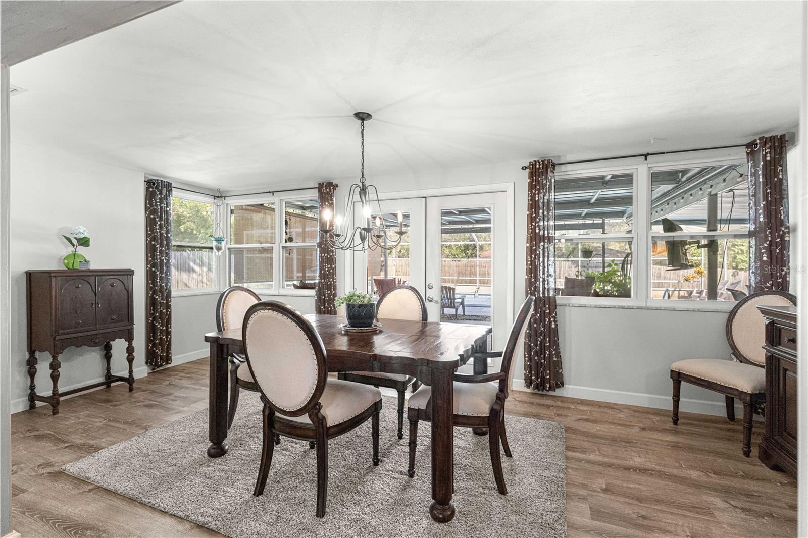 Image 25 of 51 For 6401 Holly Street