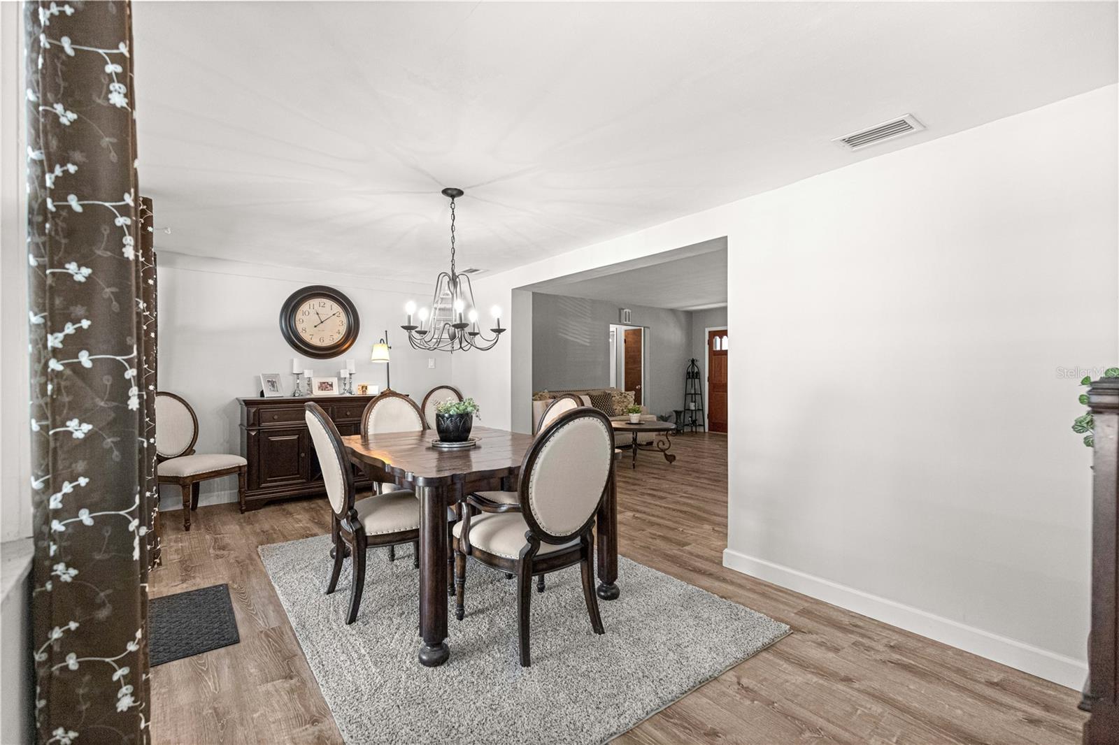 Image 26 of 51 For 6401 Holly Street