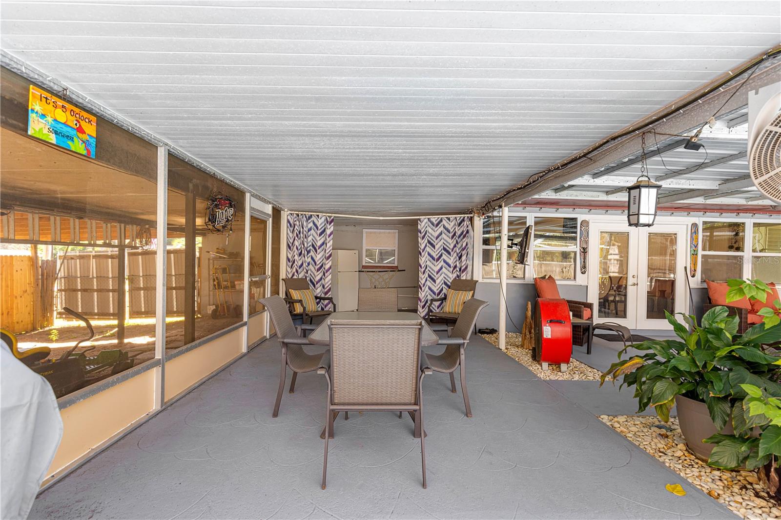 Image 34 of 51 For 6401 Holly Street