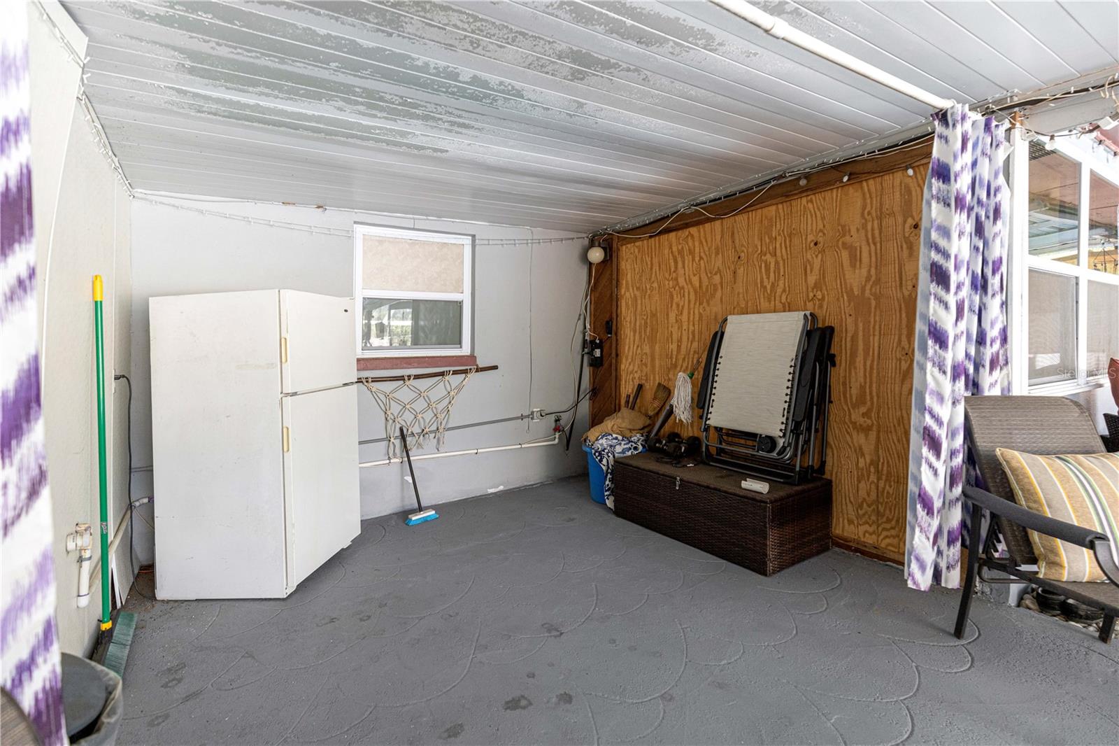 Image 35 of 51 For 6401 Holly Street