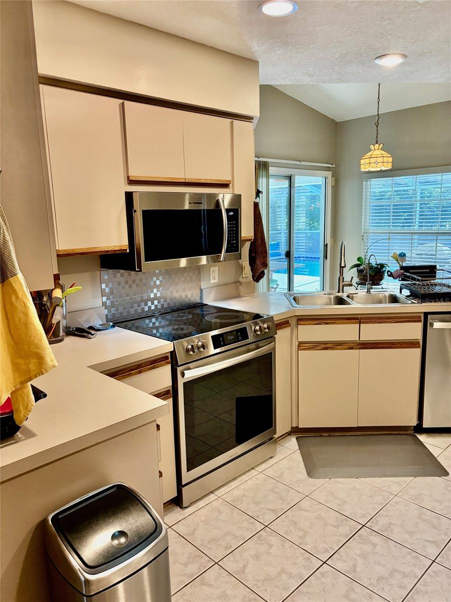 Image 16 of 65 For 19800 95th Street