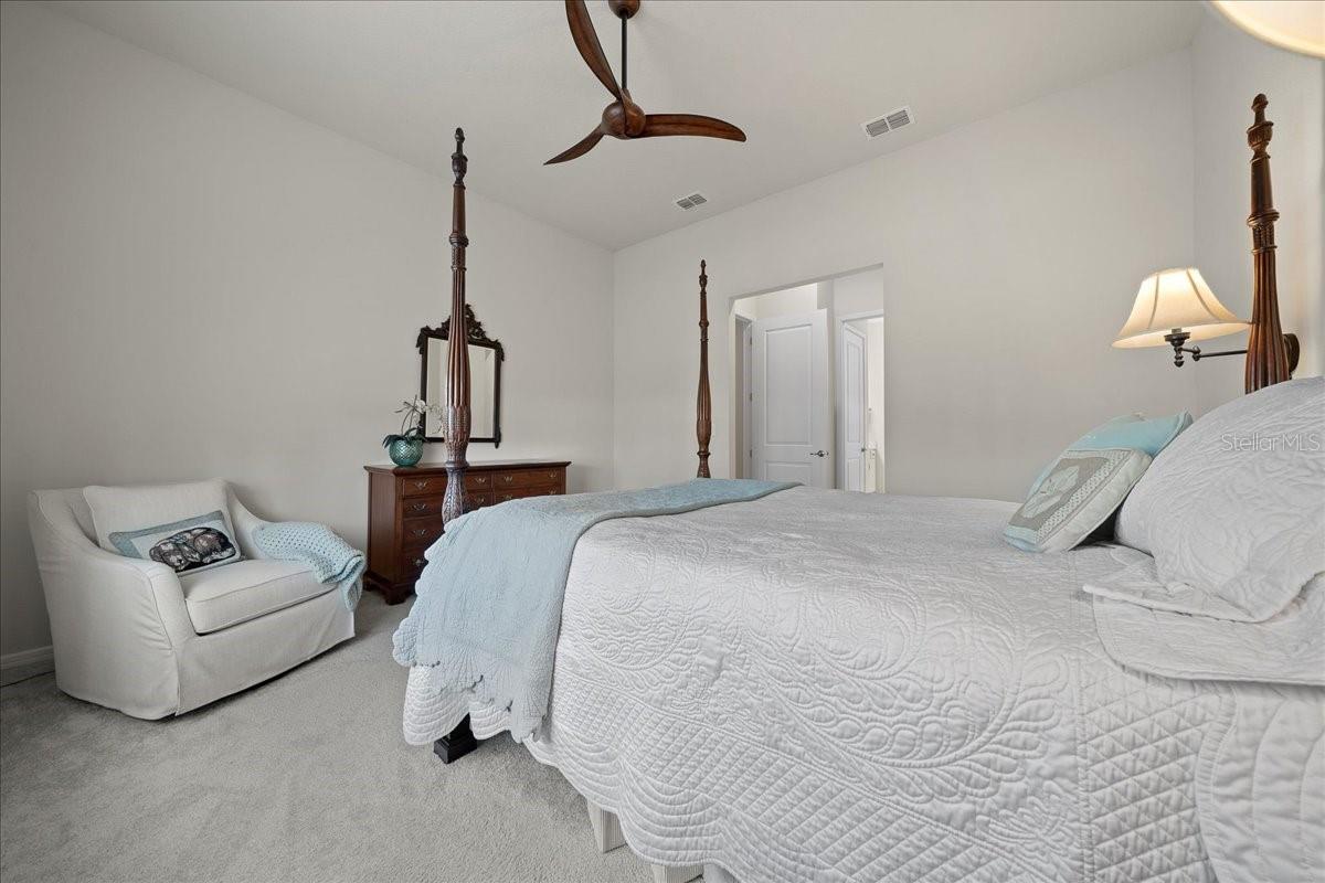 Image 16 of 67 For 9432 56th Loop