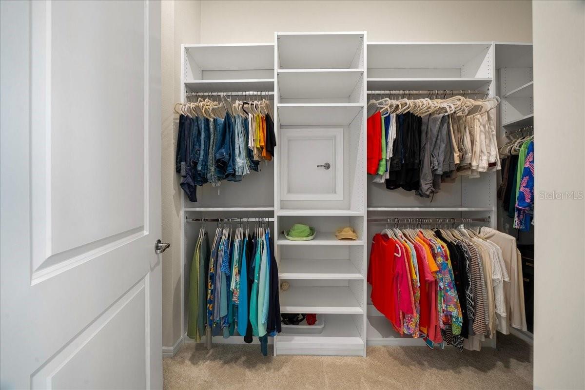 Image 21 of 67 For 9432 56th Loop