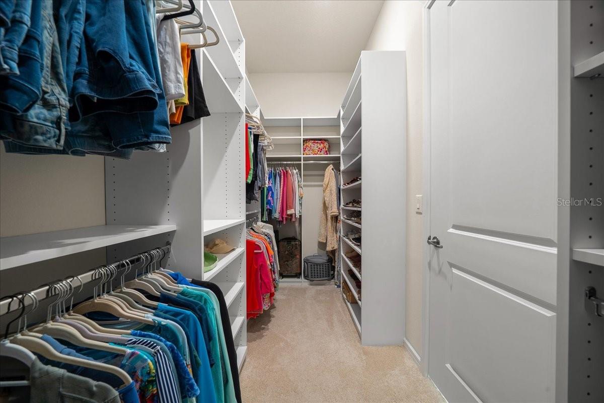 Image 22 of 67 For 9432 56th Loop