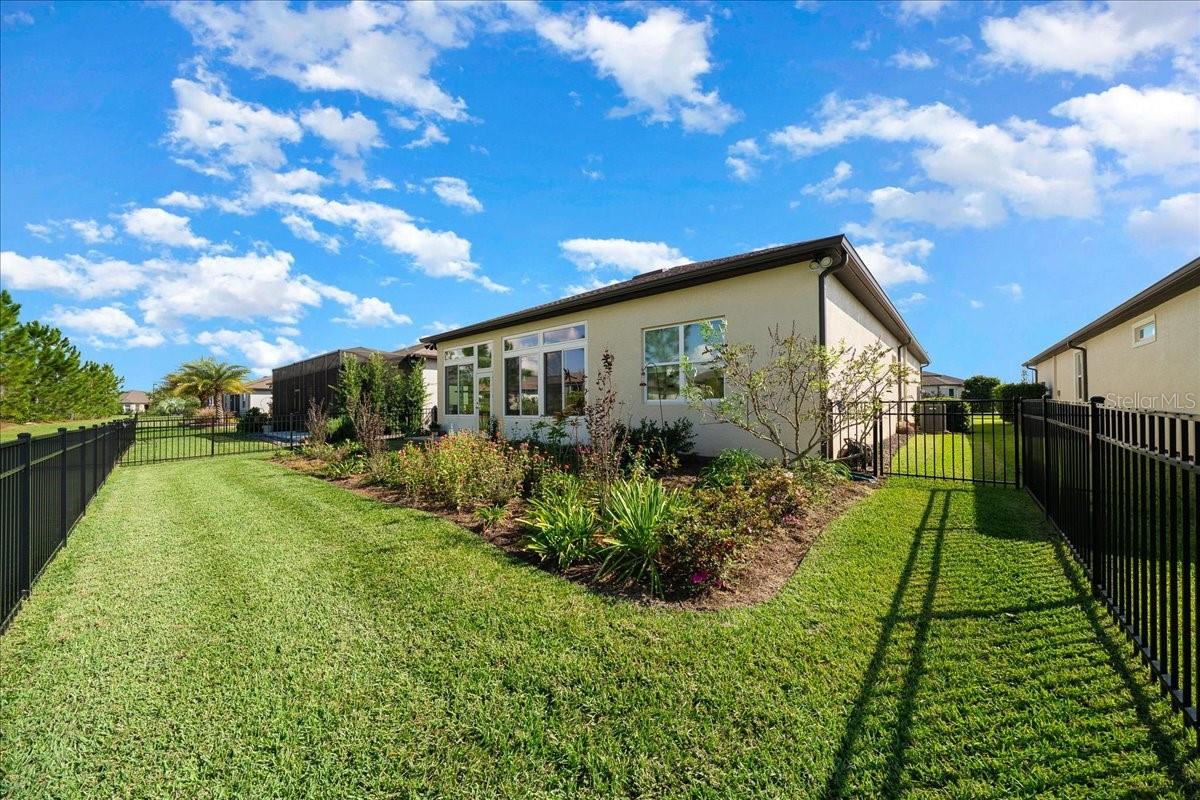 Image 45 of 67 For 9432 56th Loop