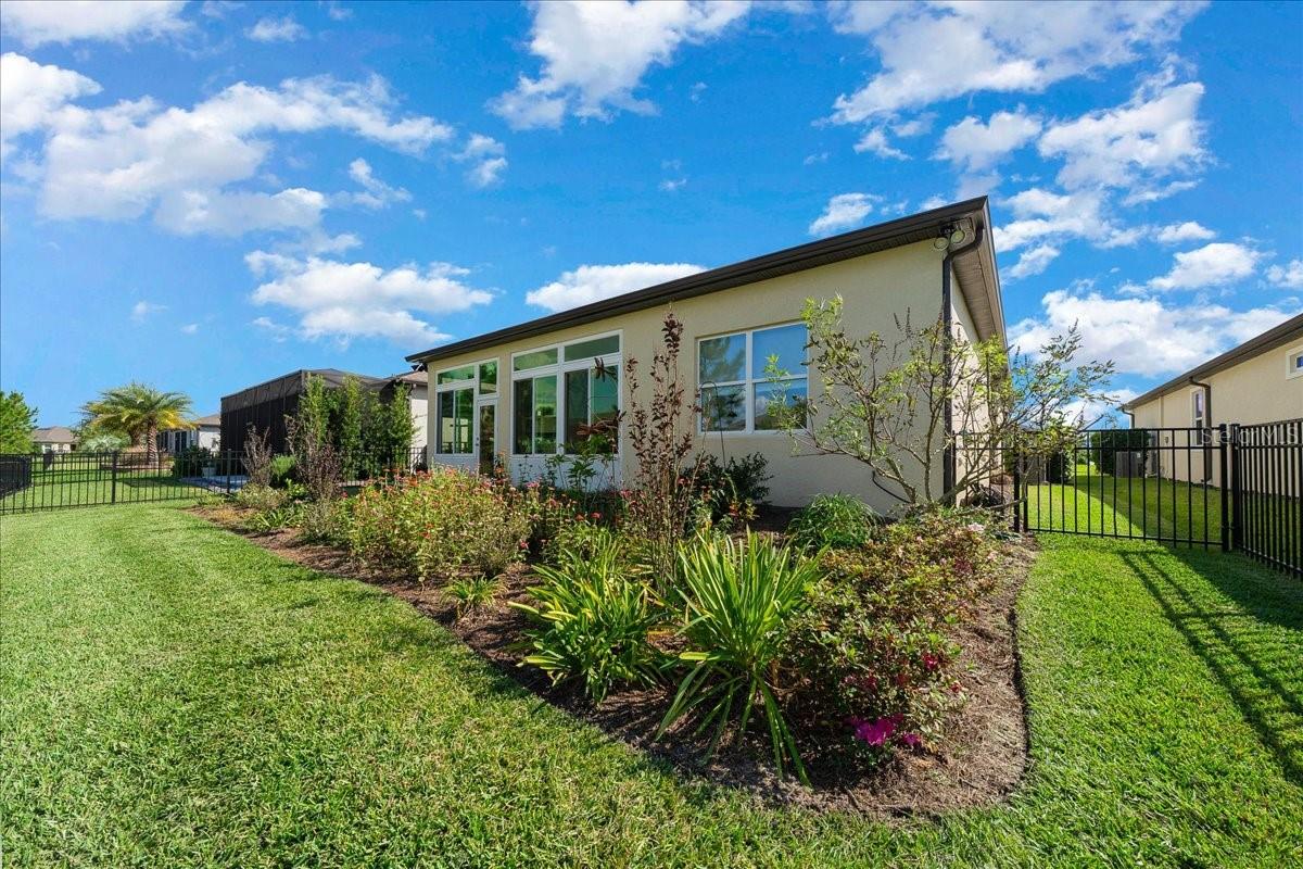 Image 46 of 67 For 9432 56th Loop