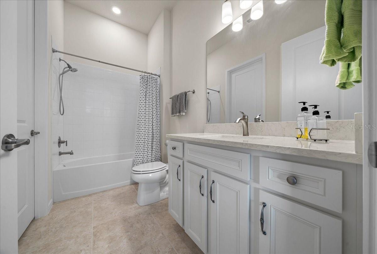 Image 7 of 67 For 9432 56th Loop