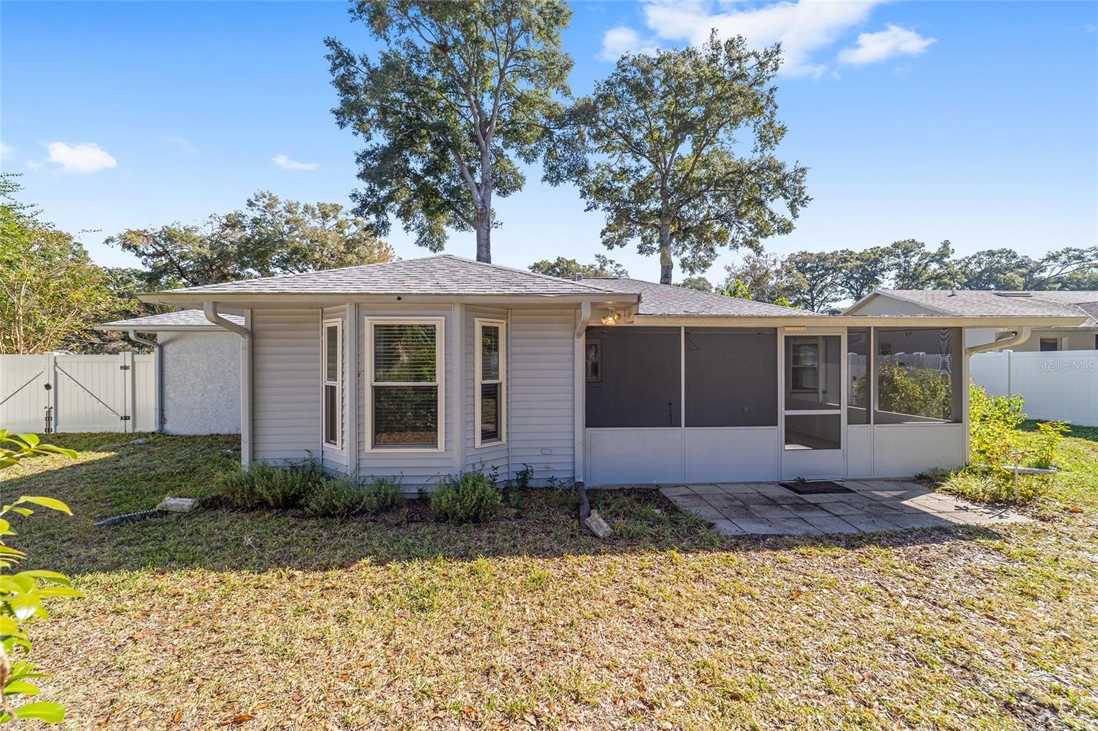 Image 22 of 23 For 4178 19th Avenue