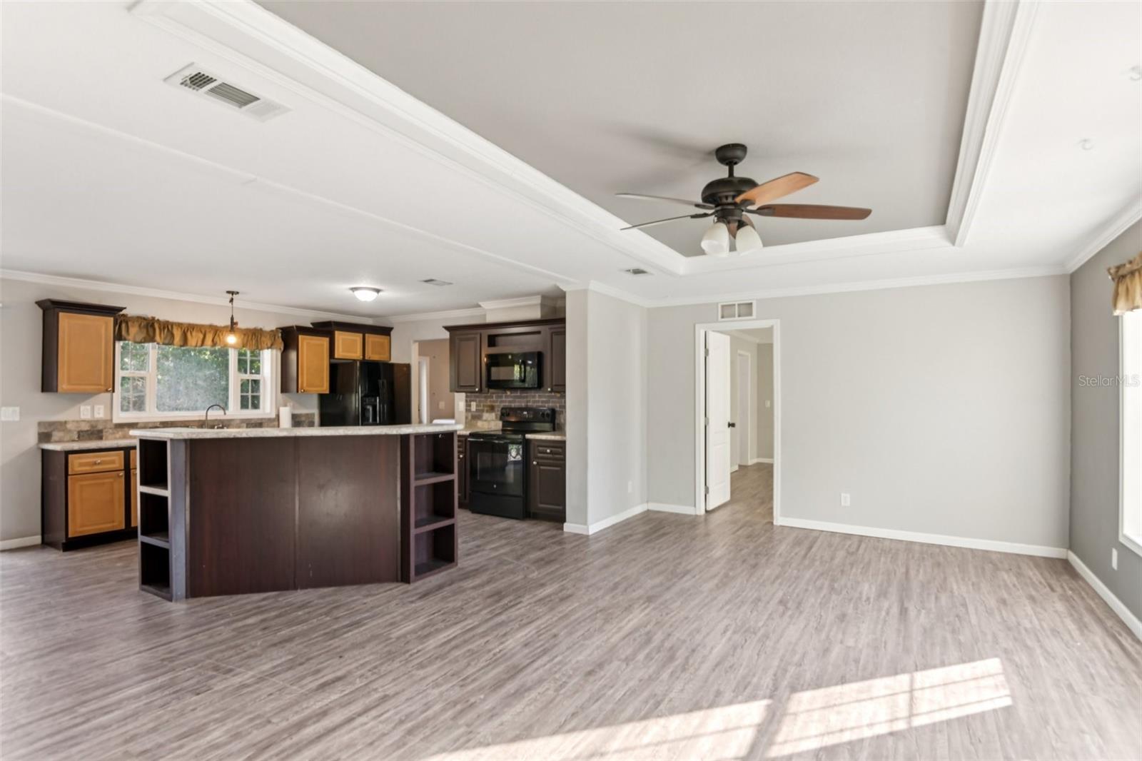 Image 14 of 63 For 16933 Bosley Drive