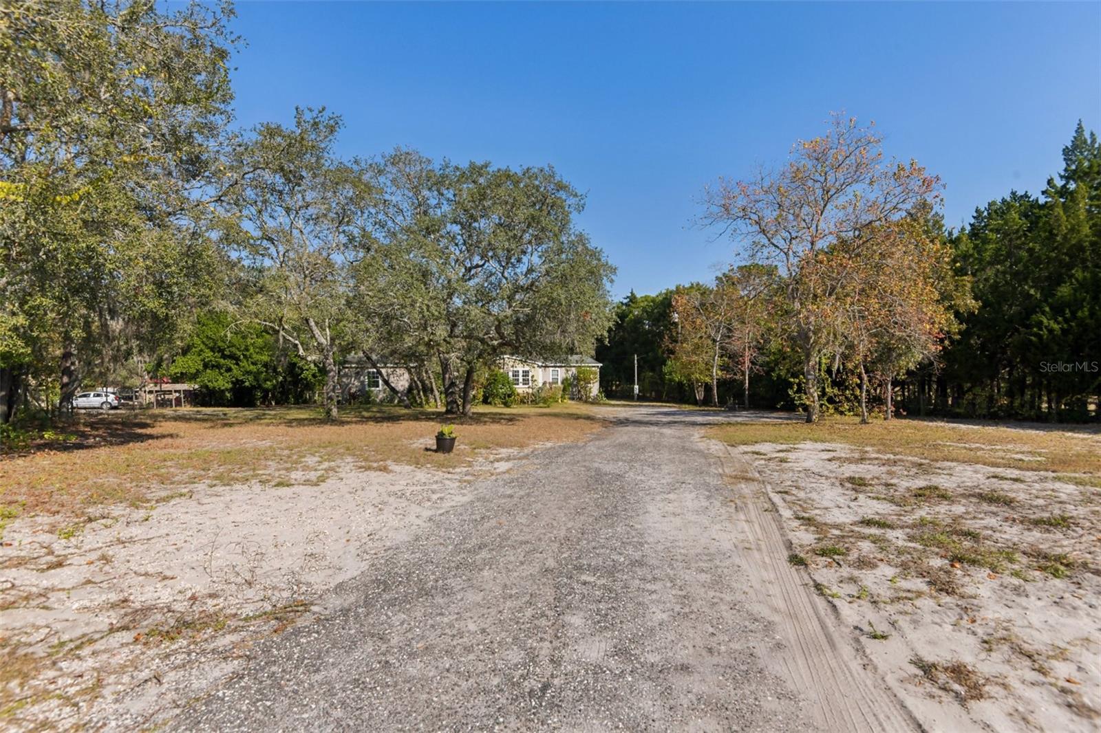 Image 5 of 63 For 16933 Bosley Drive