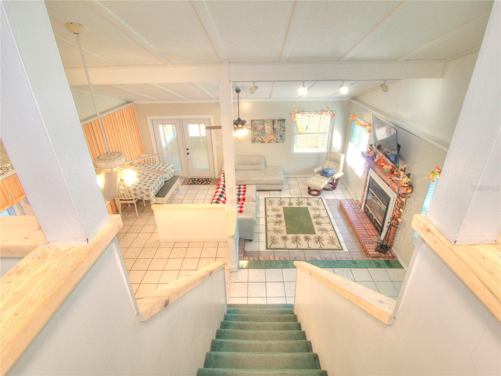 Image 8 of 23 For 14925 149th Lane