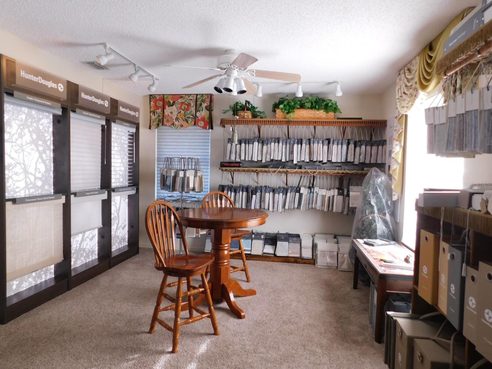 Listing photo id 0 for 4655 Carl G. Rose Highway