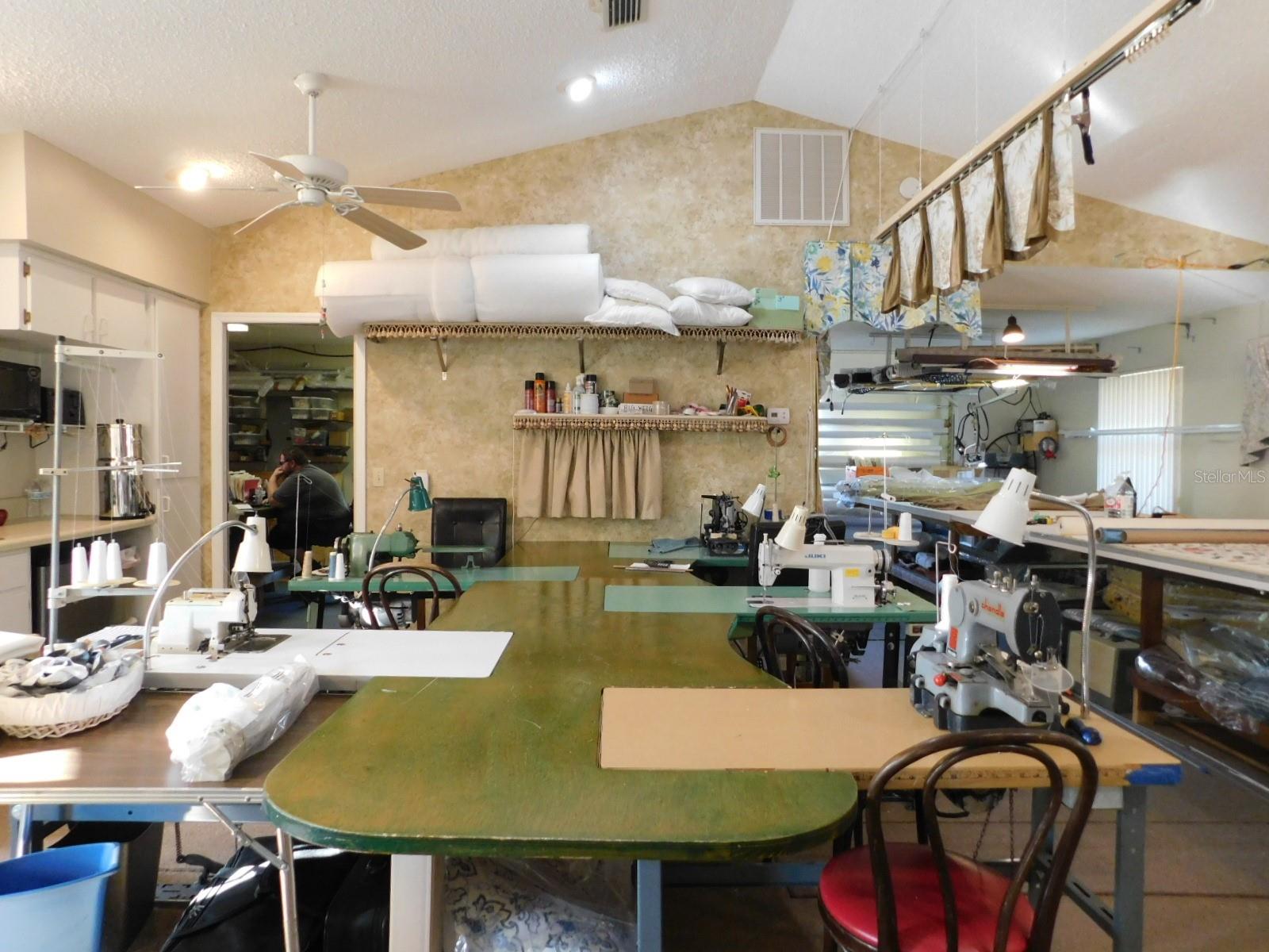 Listing photo id 4 for 4655 Carl G. Rose Highway