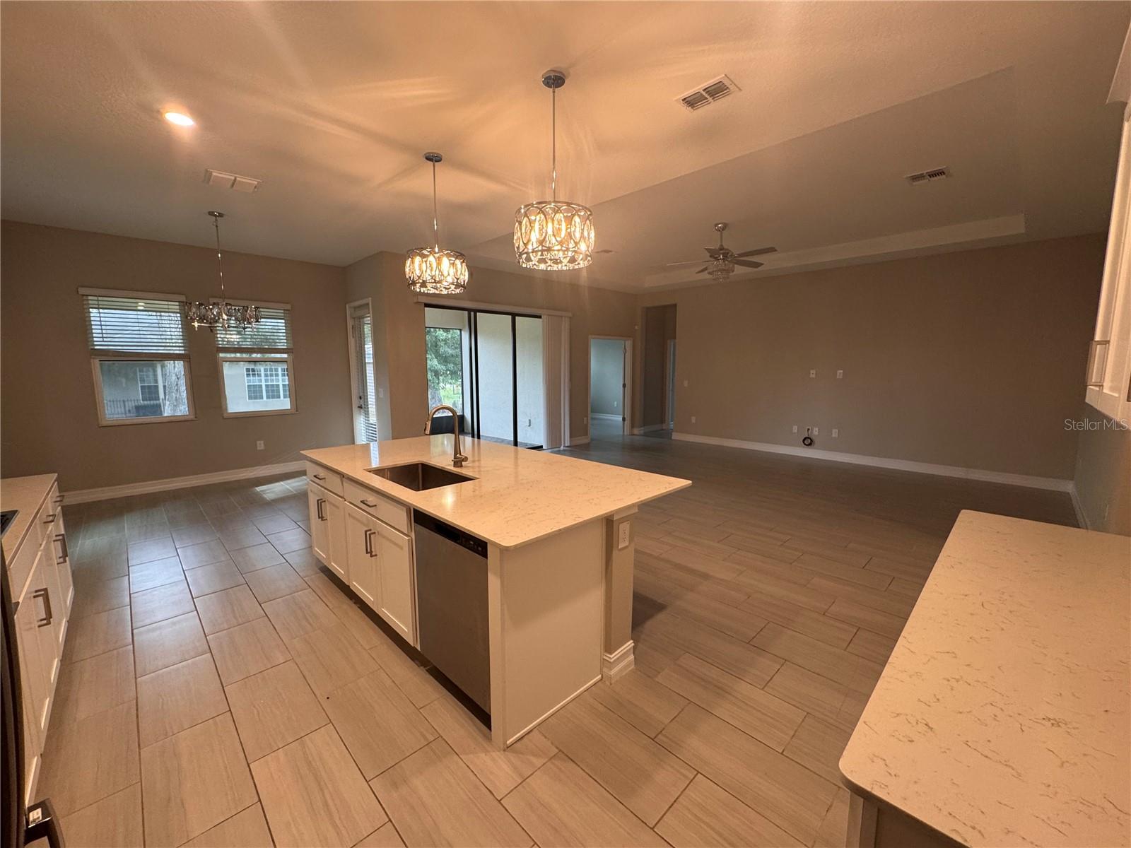 Image 2 of 21 For 917 42nd Street