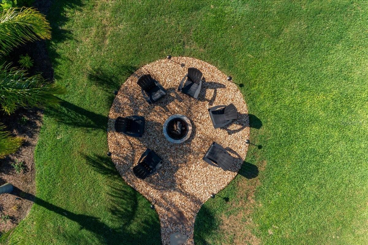 Image 12 of 73 For 8598 59th Terrace