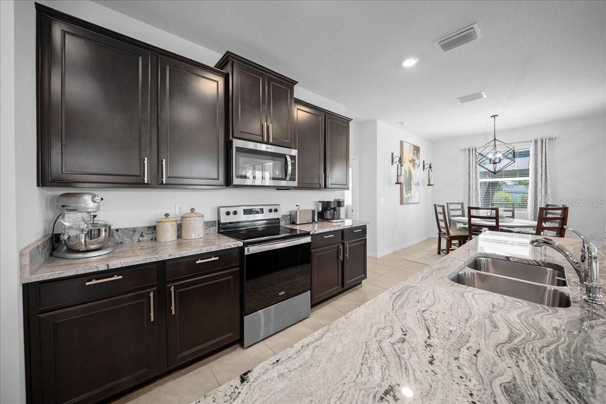 Image 22 of 73 For 8598 59th Terrace