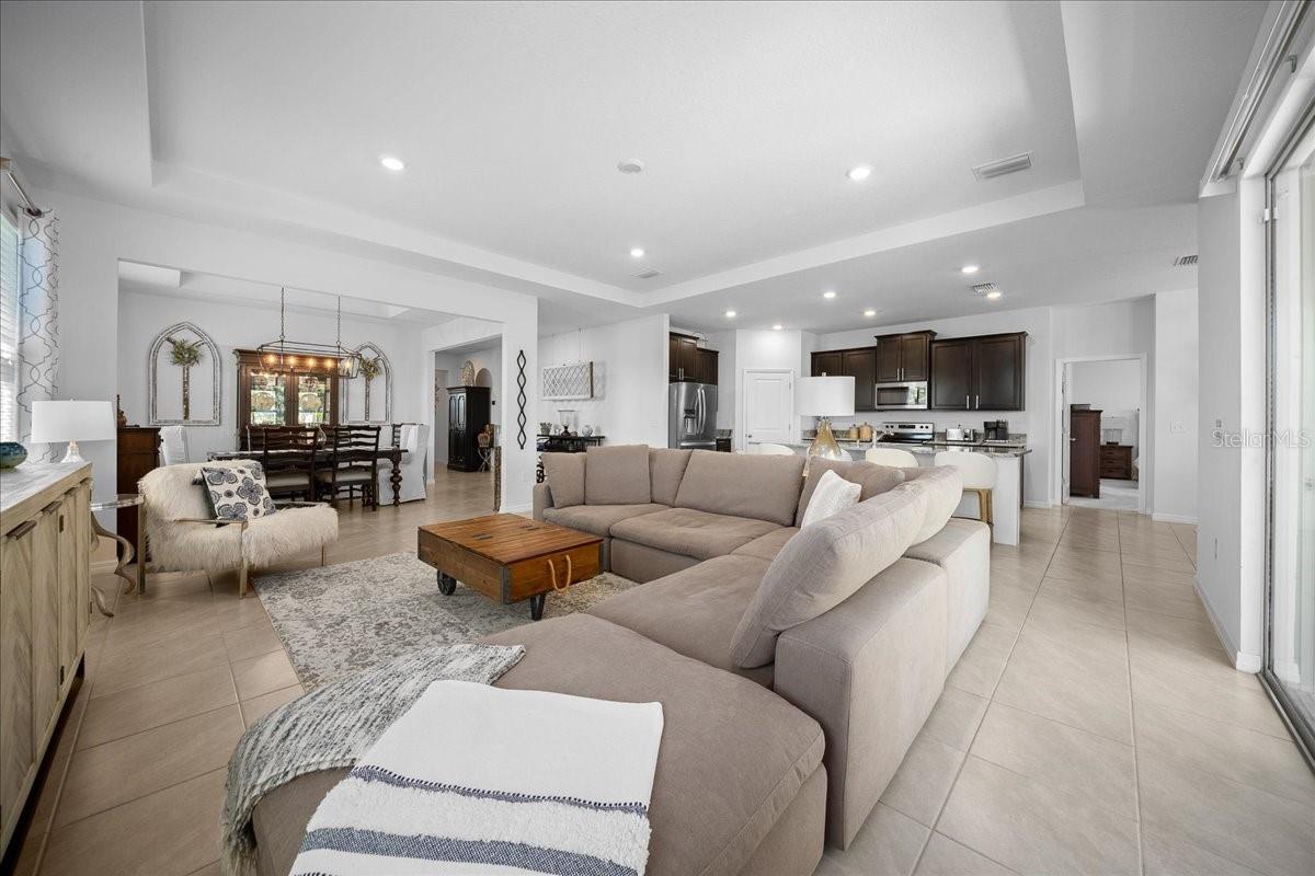 Image 29 of 73 For 8598 59th Terrace