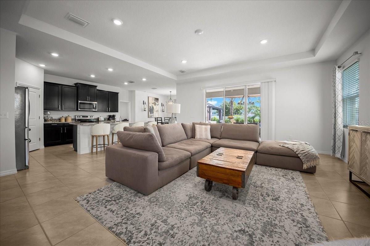 Image 31 of 73 For 8598 59th Terrace