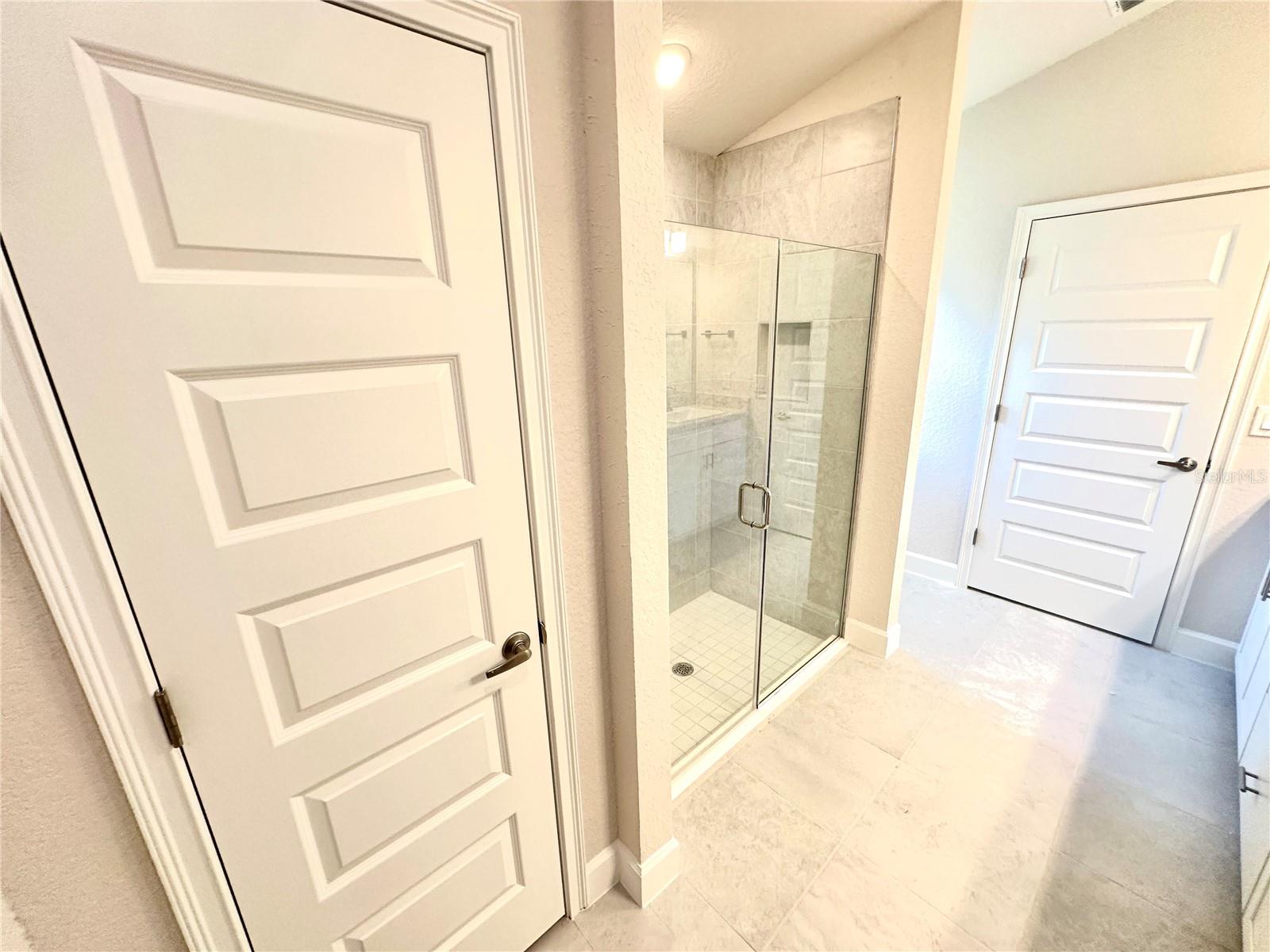 Image 11 of 12 For 4635 32nd Place